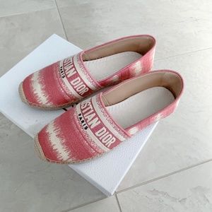 SIZE 38 DIOR SHOES, WITH BOX AND DUST BAG